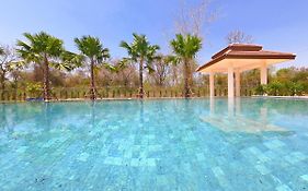 Isan Golf & Adventure Hotel